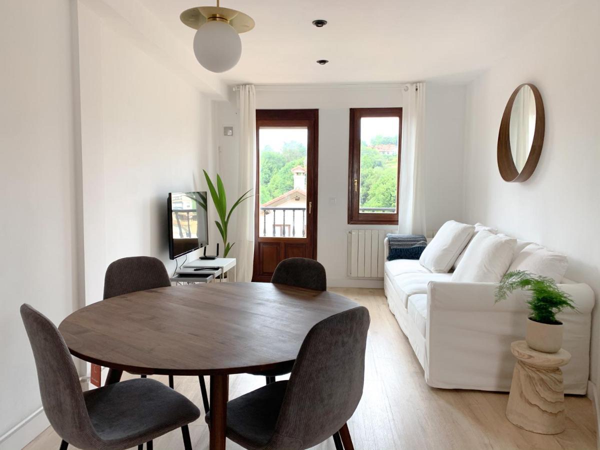 Acogedor Apartamento Con Terraza Y Parking Publico En Comillas Exteriér fotografie