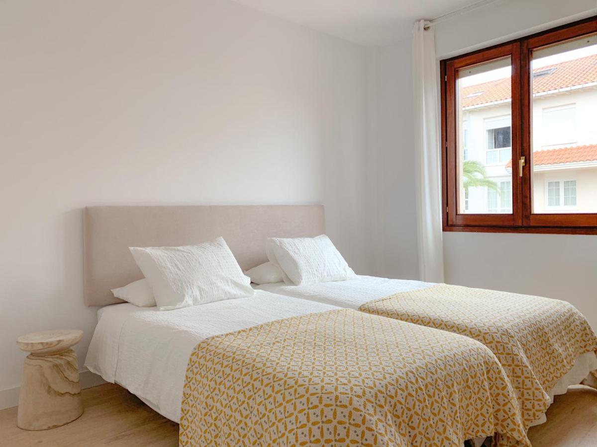 Acogedor Apartamento Con Terraza Y Parking Publico En Comillas Exteriér fotografie